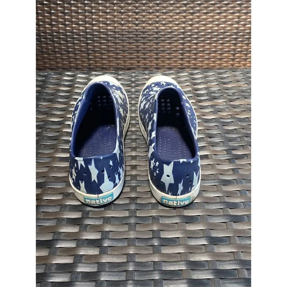 Native Jefferson shoes Kids size 3
